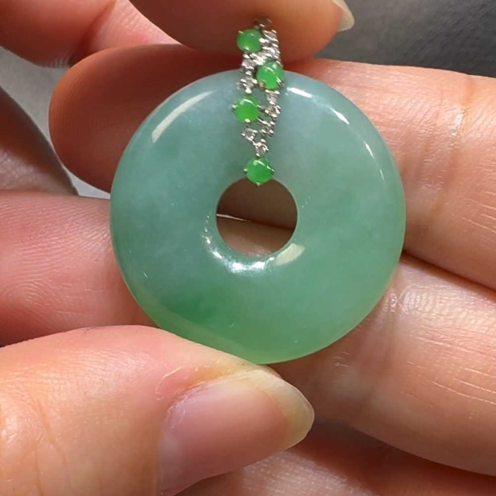 翡翠直播商品#115-18K白金鑽石翡翠平安扣