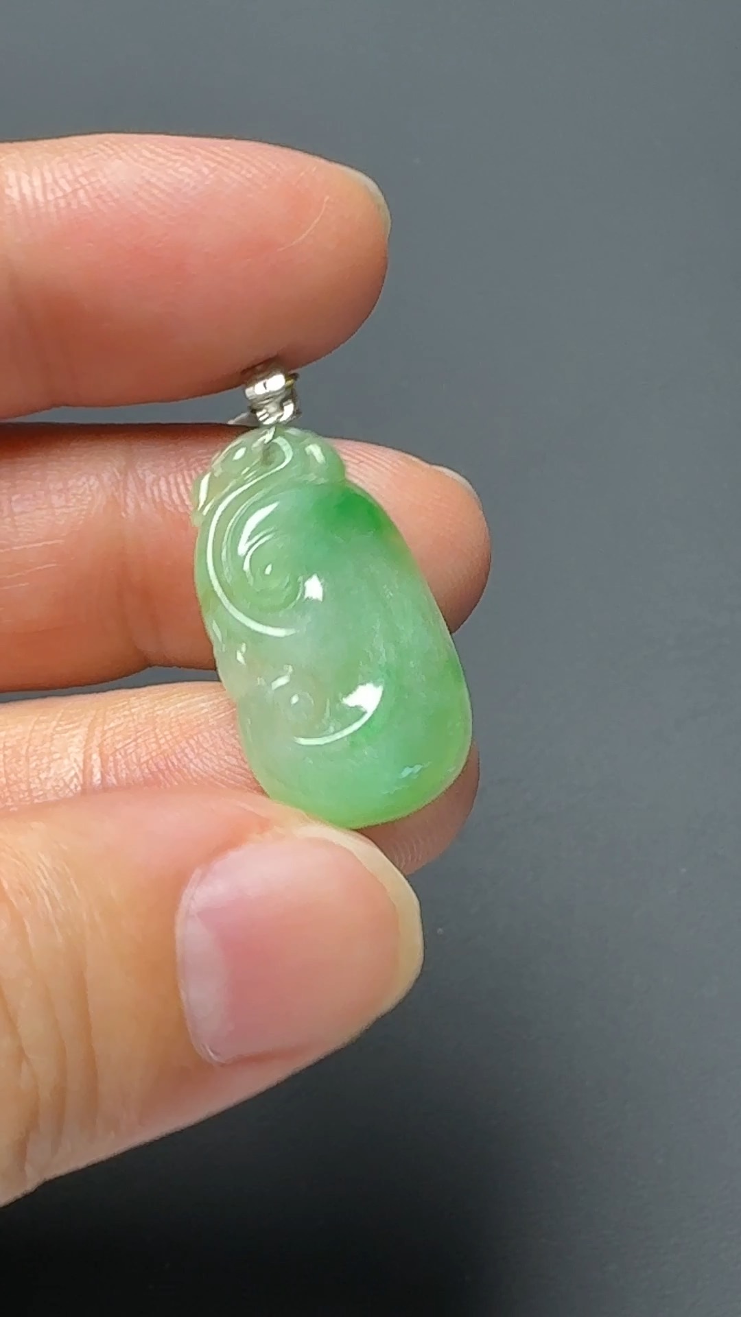 翡翠直播商品119-18k白金扣小如意翡翠吊墜 3 翡翠直播商品119-18k白金扣小如意翡翠吊墜 - Image 3