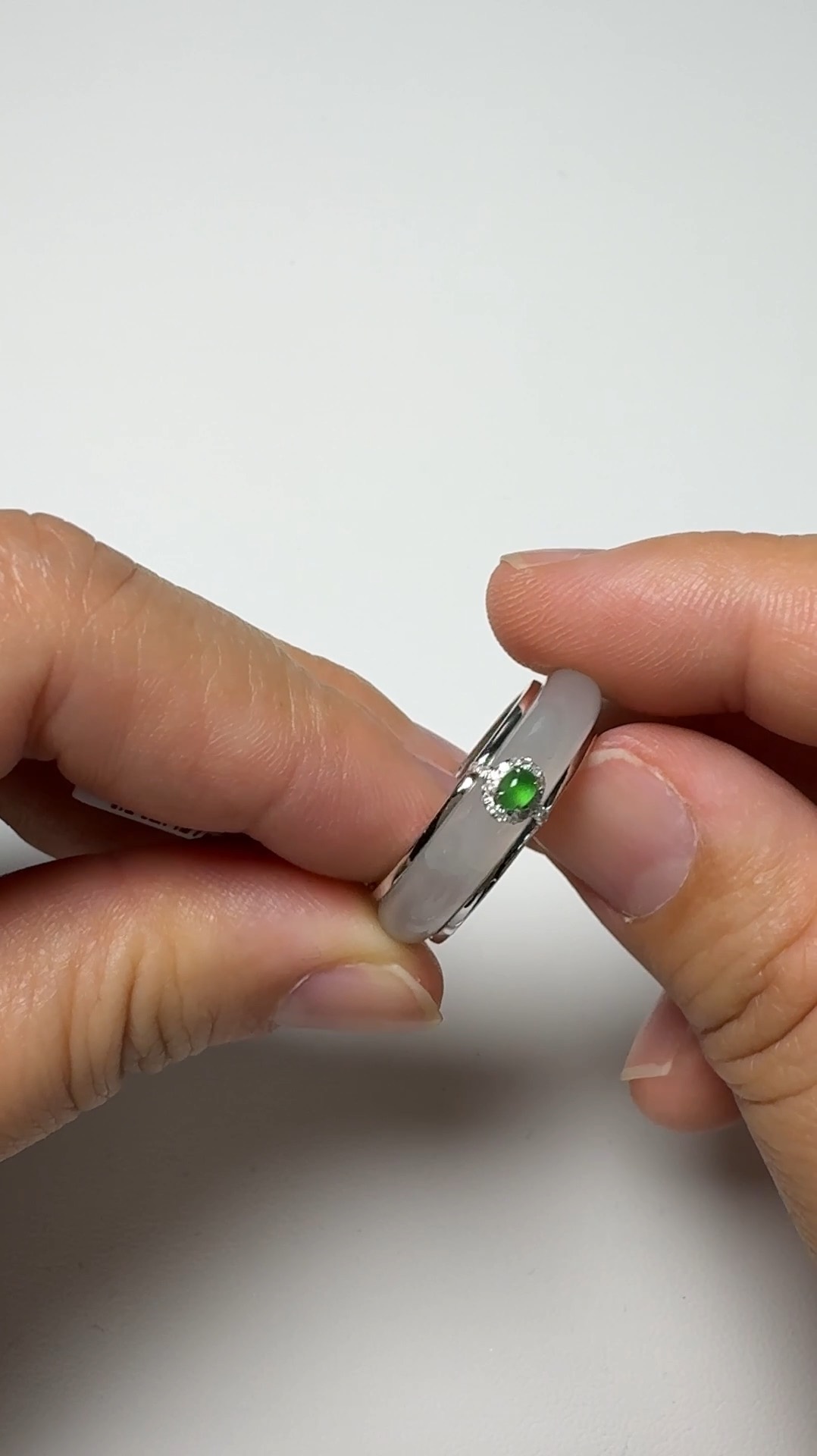 翡翠直播商品#147-18K白金套翡翠戒指 2 翡翠直播商品#147-18K白金套翡翠戒指 - Image 2