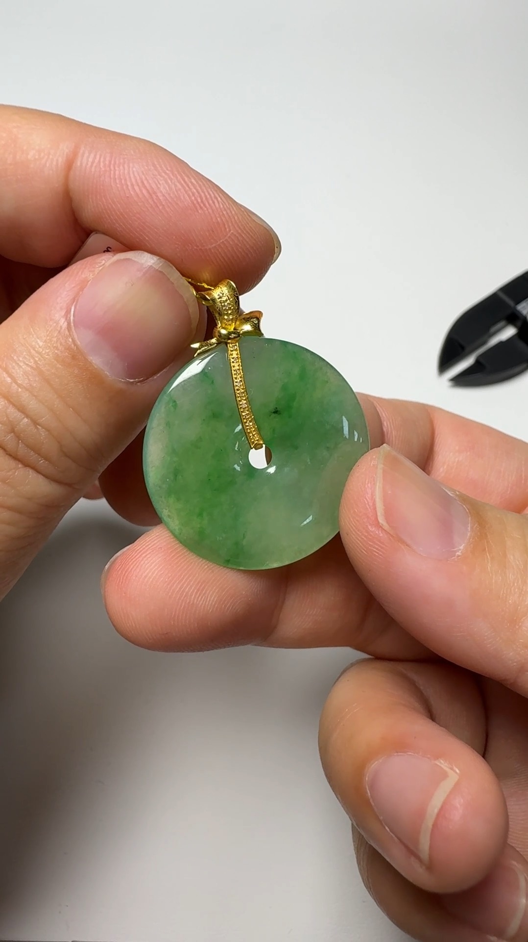 翡翠直播商品#148-18K黃金鑽石平安扣玉扣翡翠吊墜 3 翡翠直播商品#148-18K黃金鑽石平安扣玉扣翡翠吊墜 - Image 3
