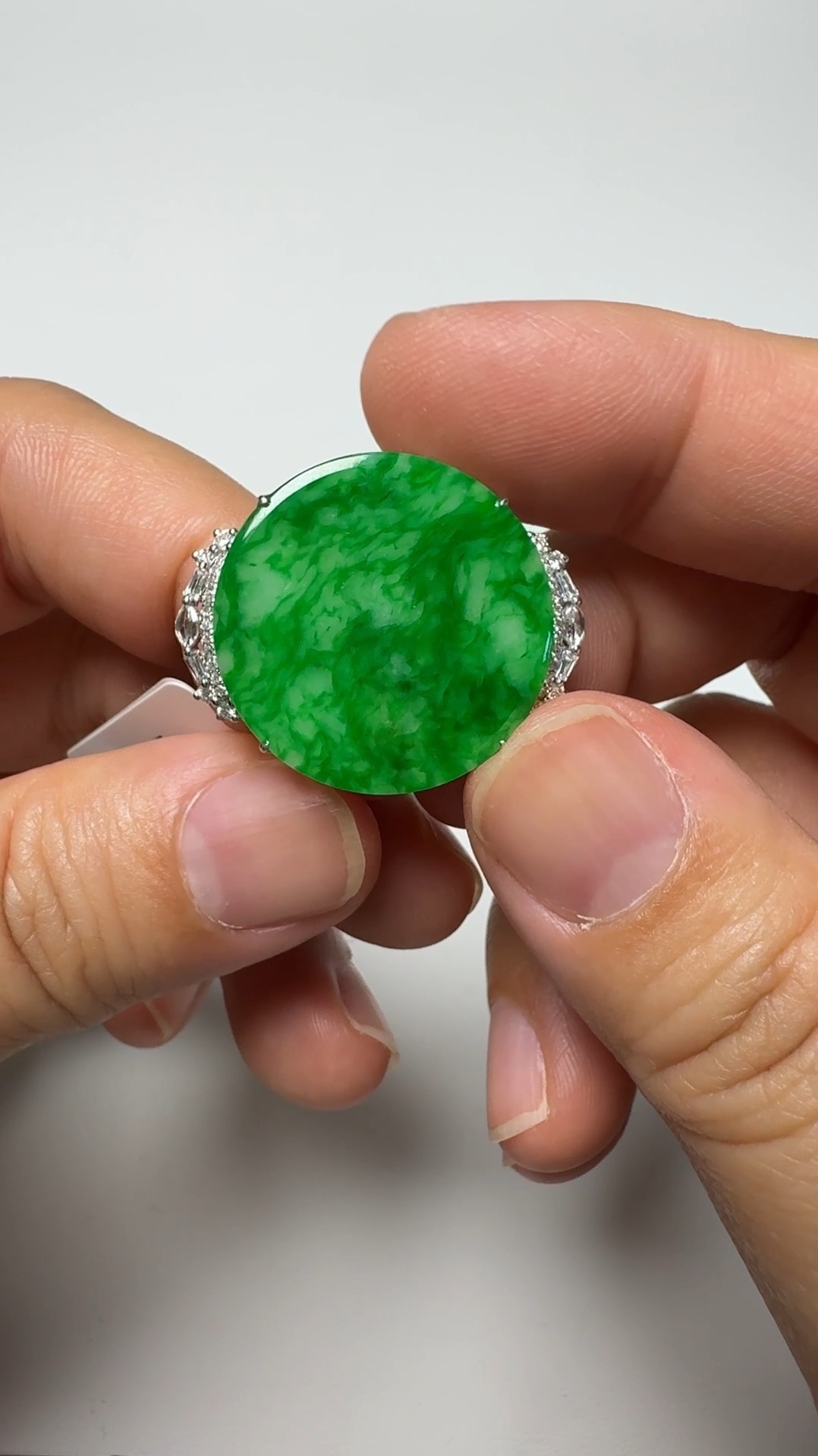 翡翠直播商品#149-18K白金鑽石平安扣無事牌翡翠吊墜 3 翡翠直播商品#149-18K白金鑽石平安扣無事牌翡翠吊墜 - Image 3