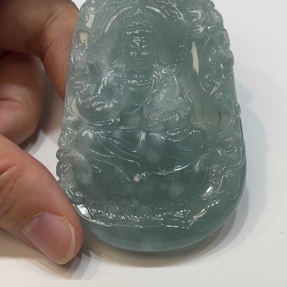 翡翠直播商品#172-厚裝翡翠觀音吊墜