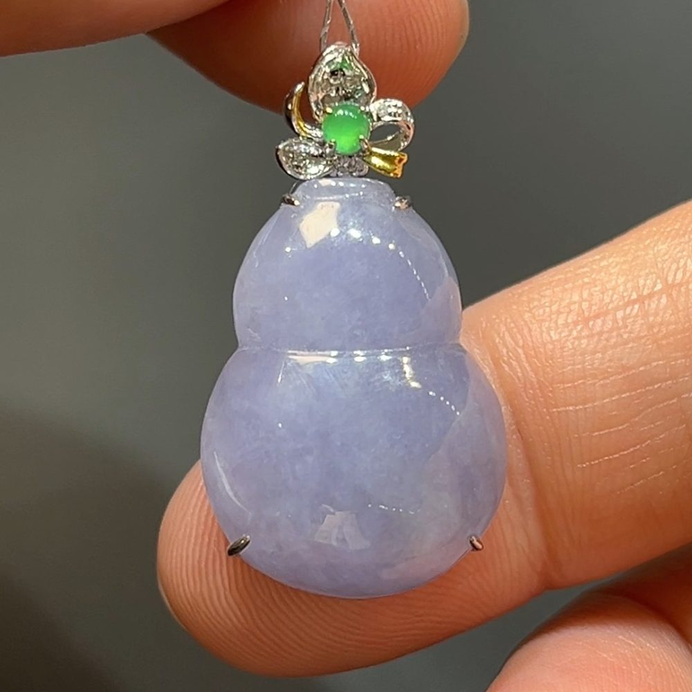 翡翠直播商品#201-18K白金鑽石鑲嵌紫羅蘭葫蘆吊墜