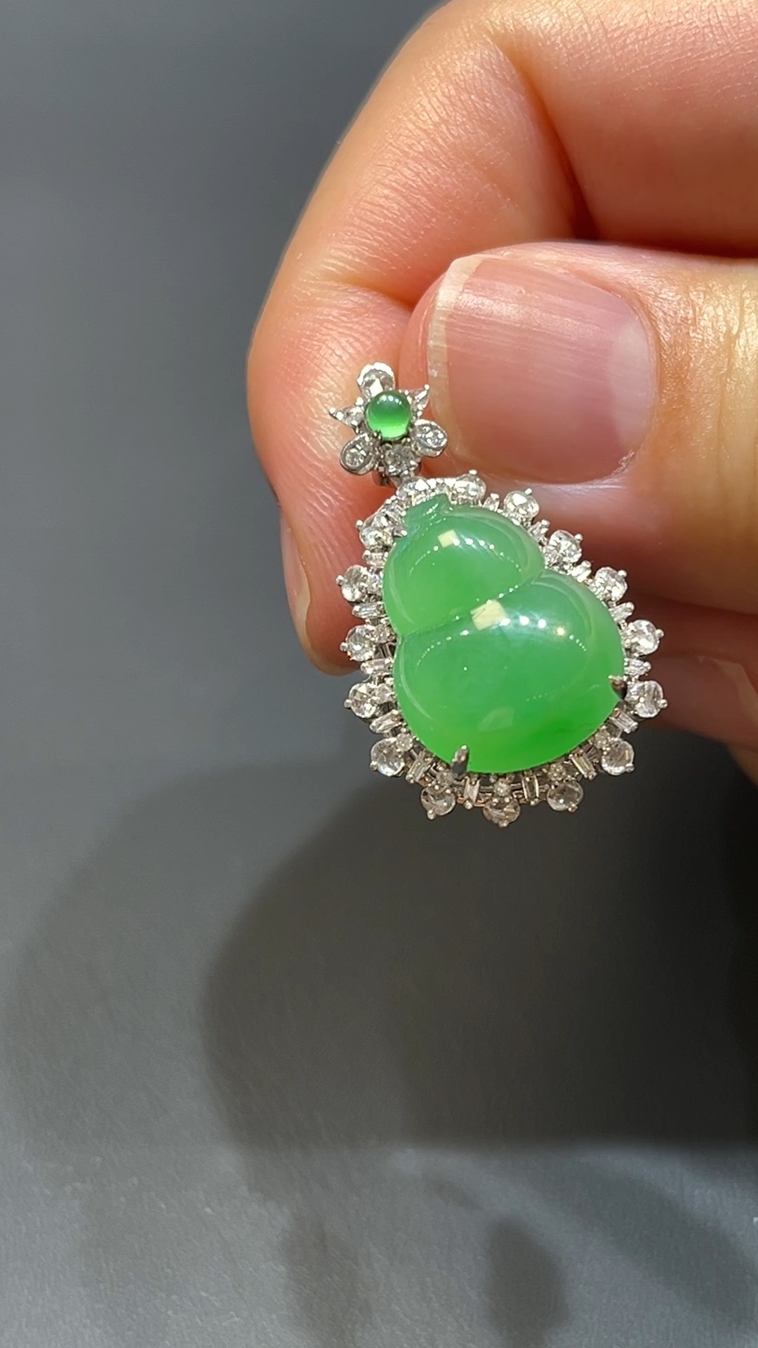 翡翠直播商品#210-18K白金鑽石鑲嵌葫蘆吊墜 8 翡翠直播商品#210-18K白金鑽石鑲嵌葫蘆吊墜 - Image 8