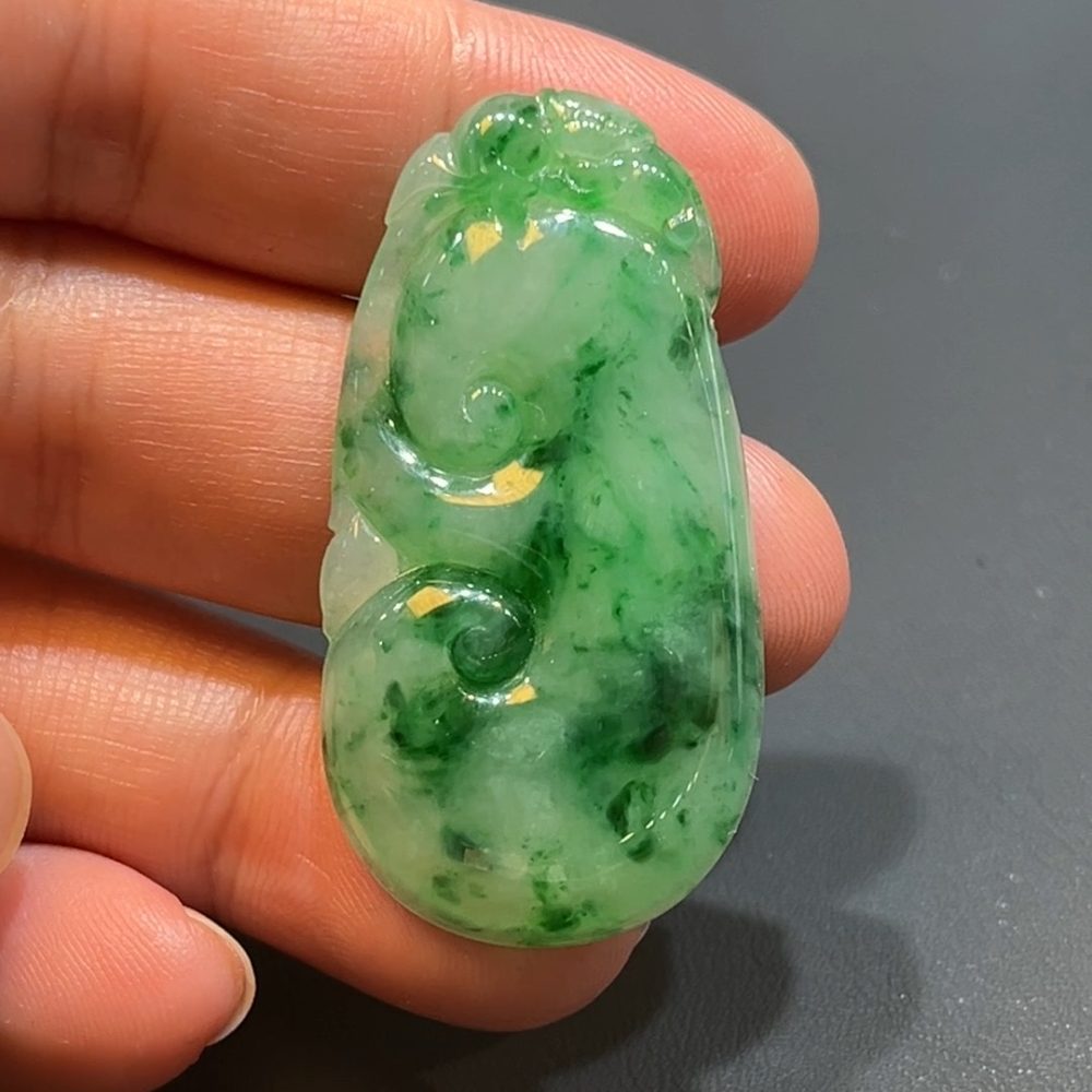 翡翠直播商品#214-飄陽綠如意翡翠吊墜