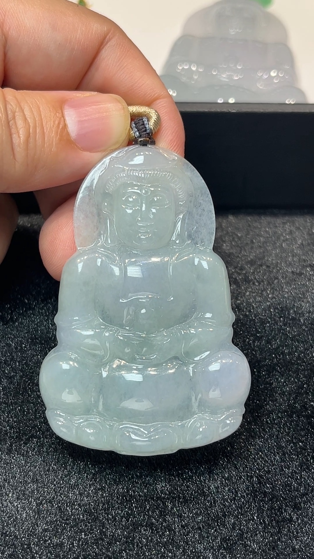 觀音護佑|天然A級翡翠正裝觀音吊墜 #280 5 觀音護佑|天然A級翡翠正裝觀音吊墜 #280 - Image 5