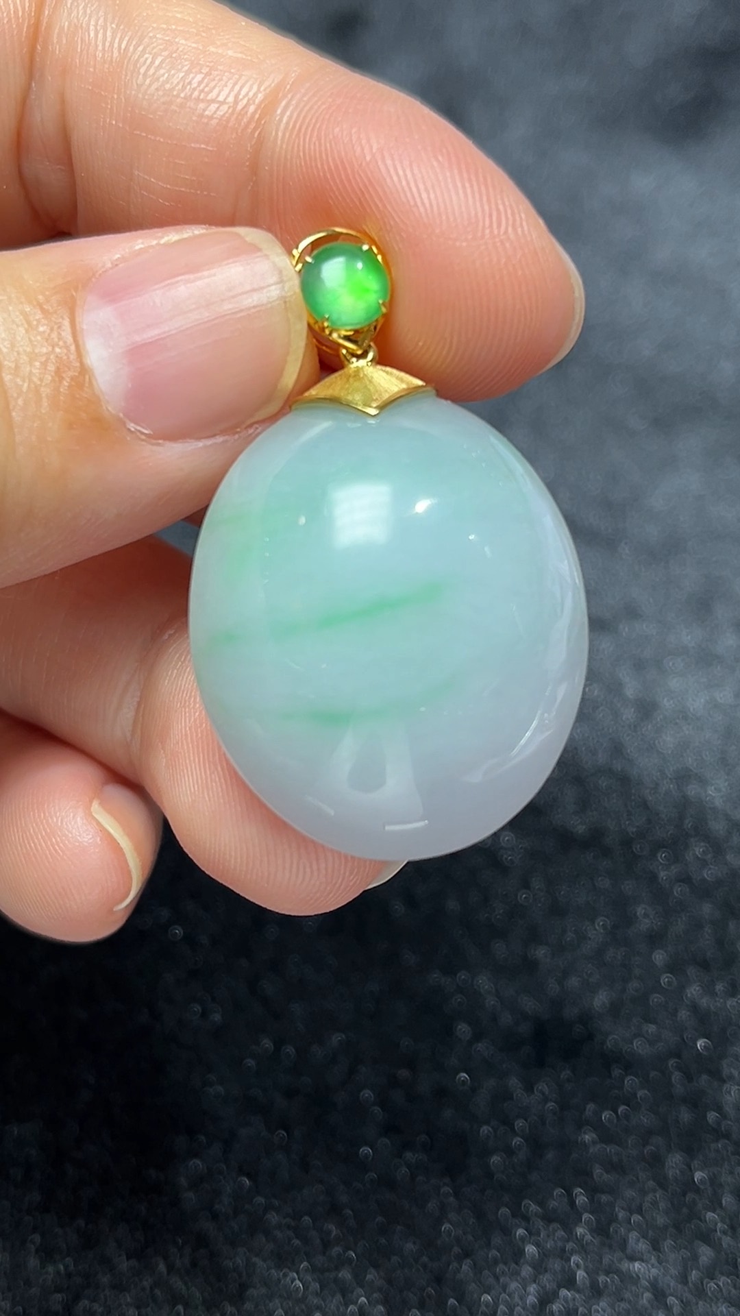 玉潤心圓|天然A級翡翠18K鑲嵌蛋面吊墜 #296 2 玉潤心圓|天然A級翡翠18K鑲嵌蛋面吊墜 #296 - Image 2