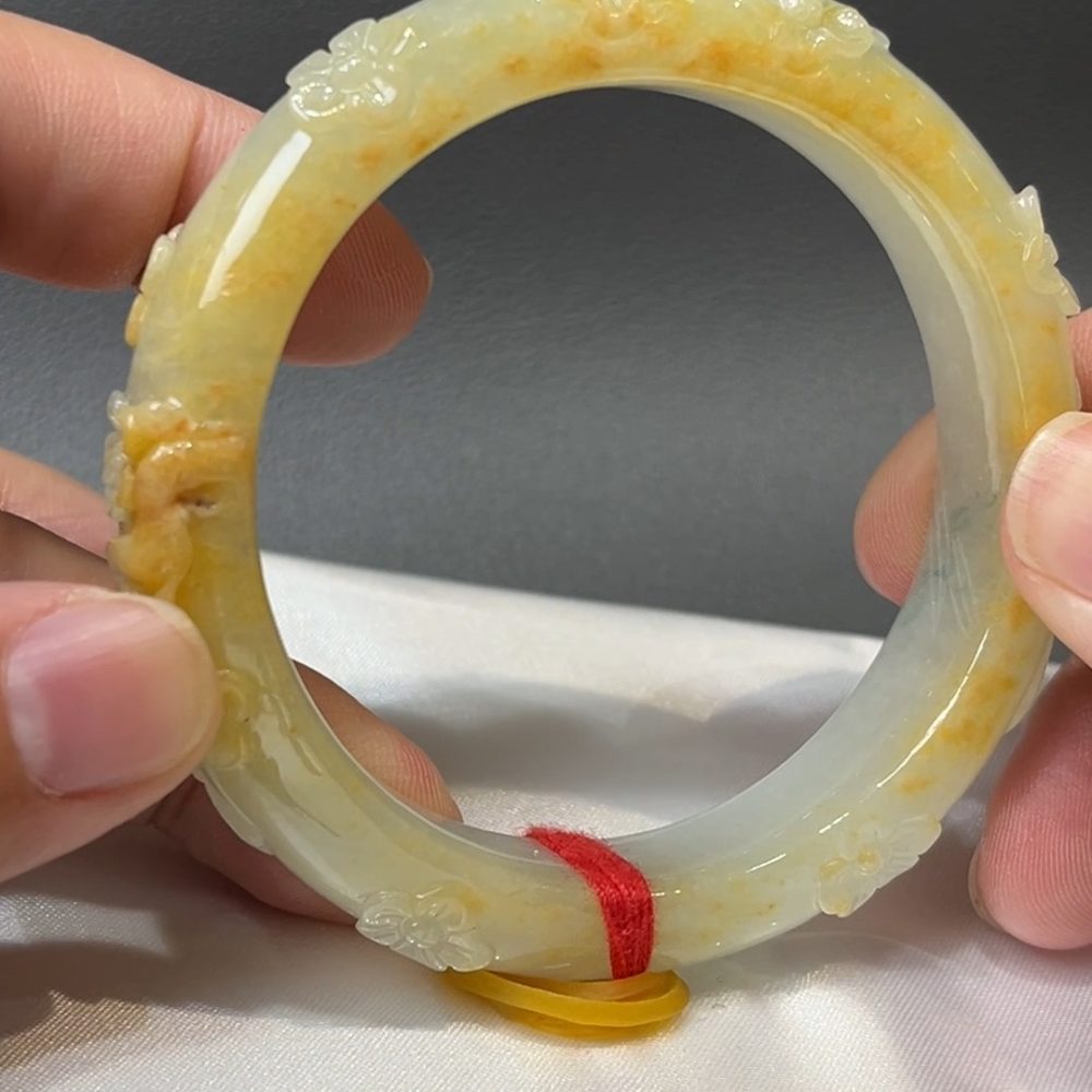 花開金玉｜天然A級黃翡雕花翡翠手鐲 55.2mm #311