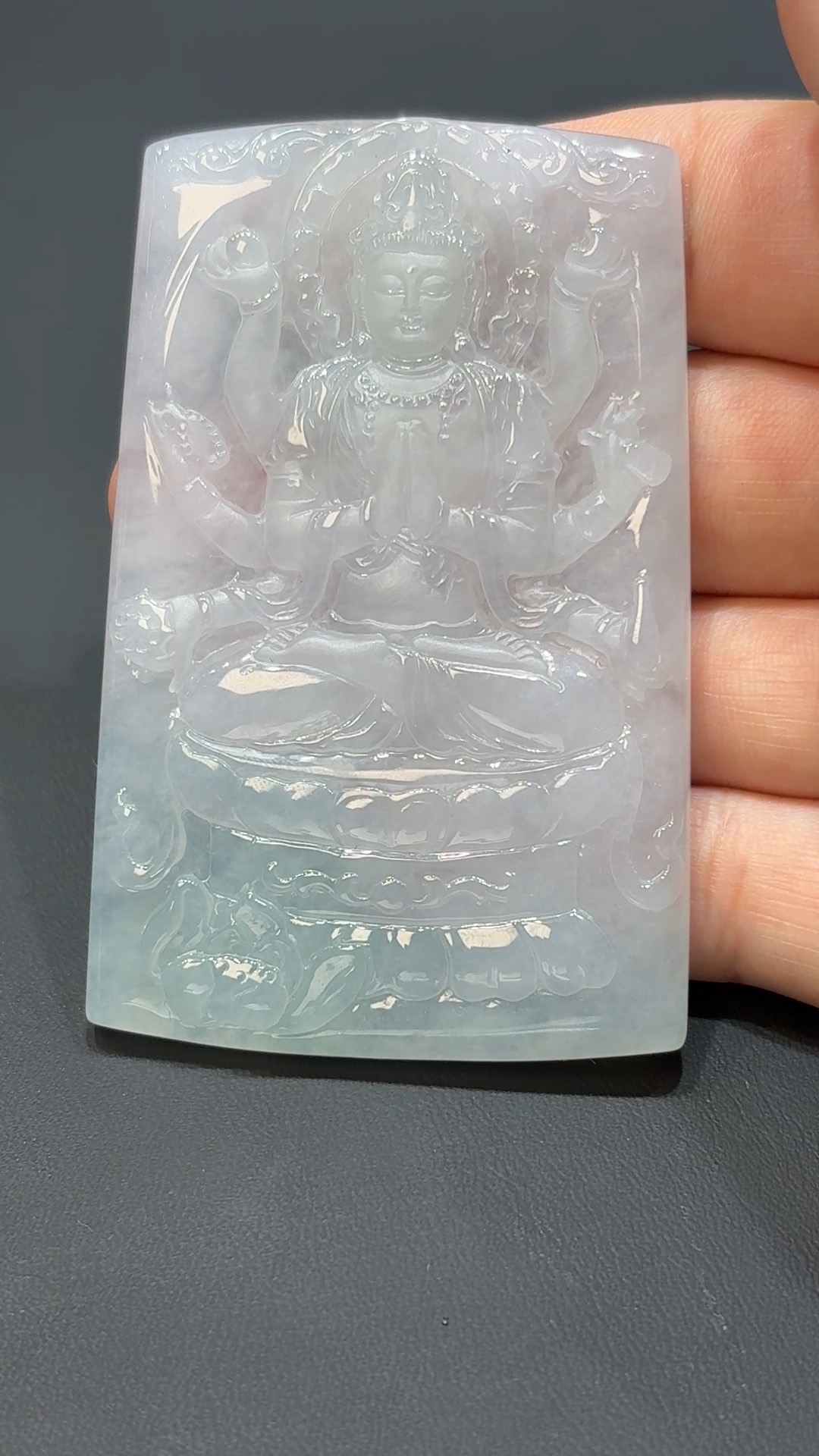 千願守護|天然A級翡翠千手觀音吊墜 #314 4 千願守護|天然A級翡翠千手觀音吊墜 #314 - Image 4