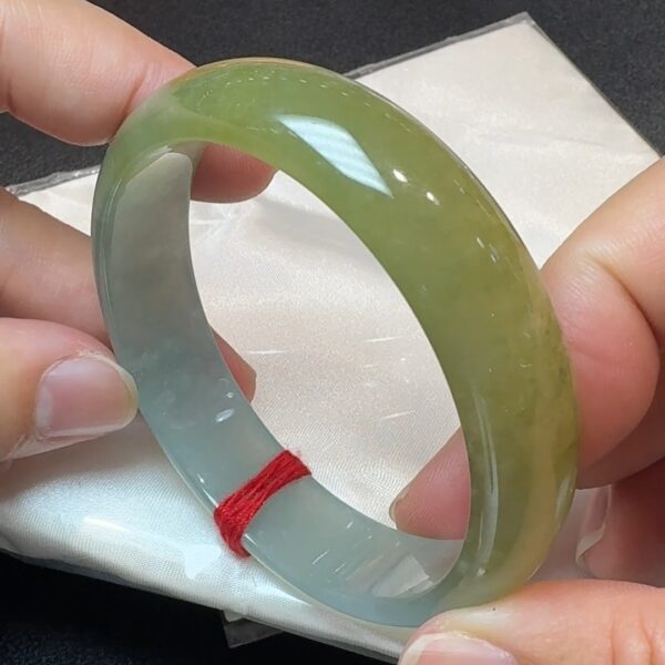 翡翠光韻|糯冰種半山半水黃翡手鐲 #翡翠直播320