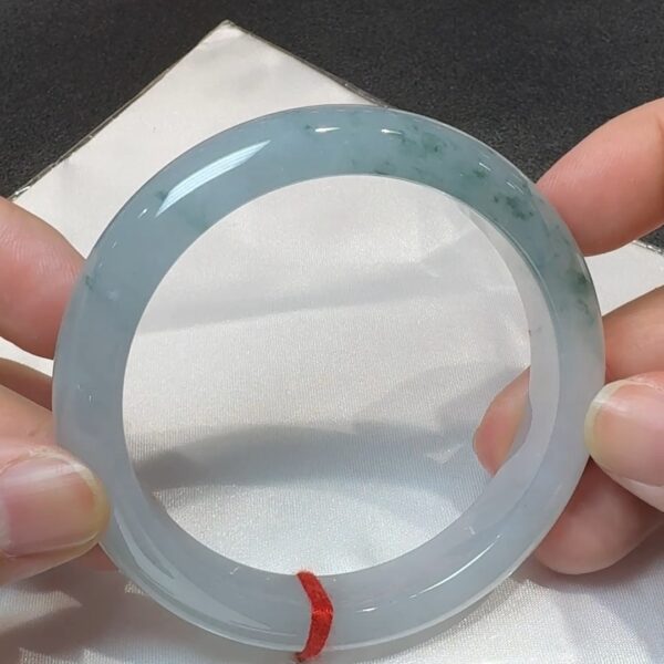 翡翠清韻|天然飄綠花手鐲 玉鐲內徑56.5mm #直播編號321