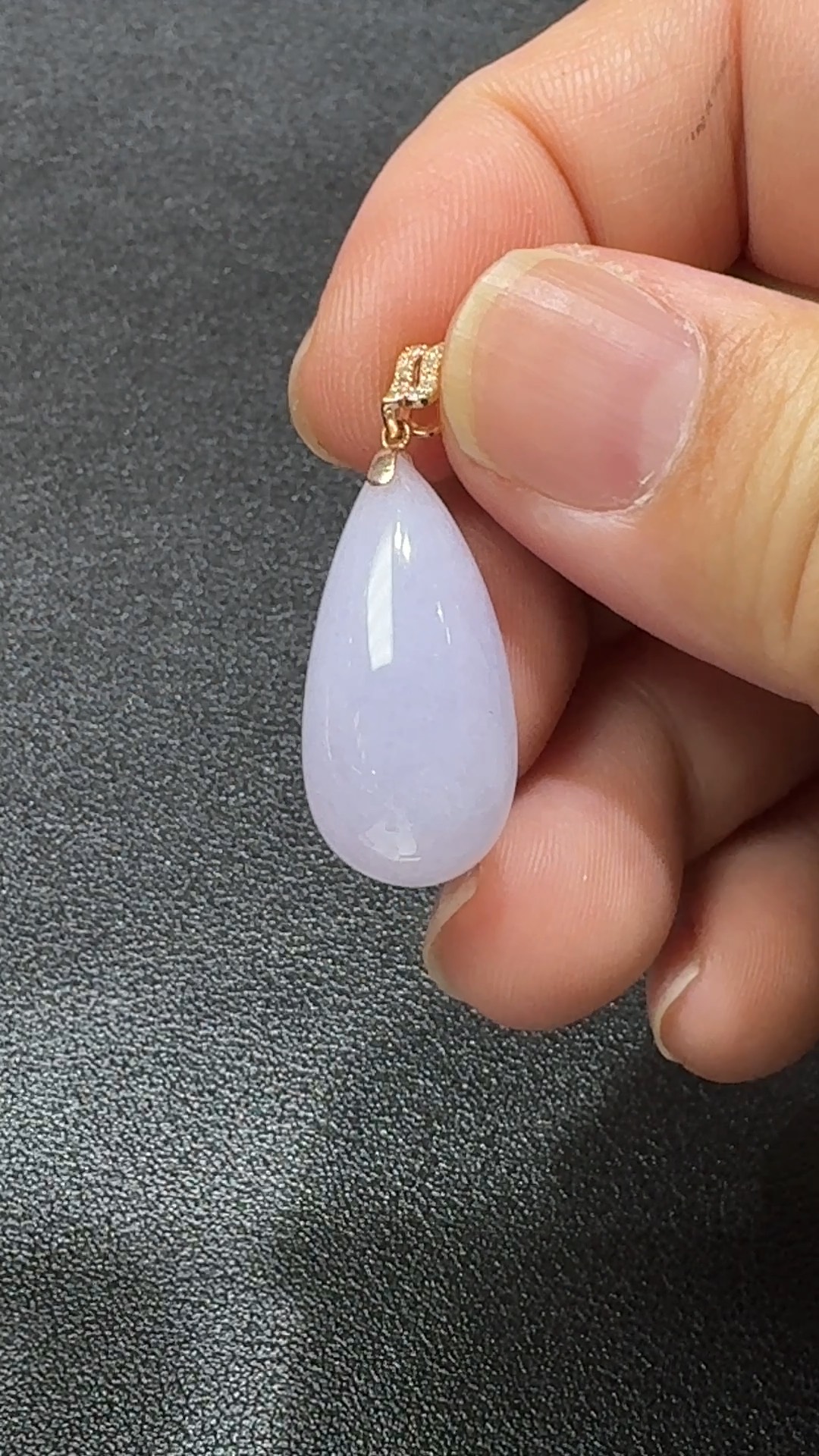 霧紫輕凝.18K翡翠水滴魅影吊墜 直播編號#337 1 霧紫輕凝.18K翡翠水滴魅影吊墜 直播編號#337