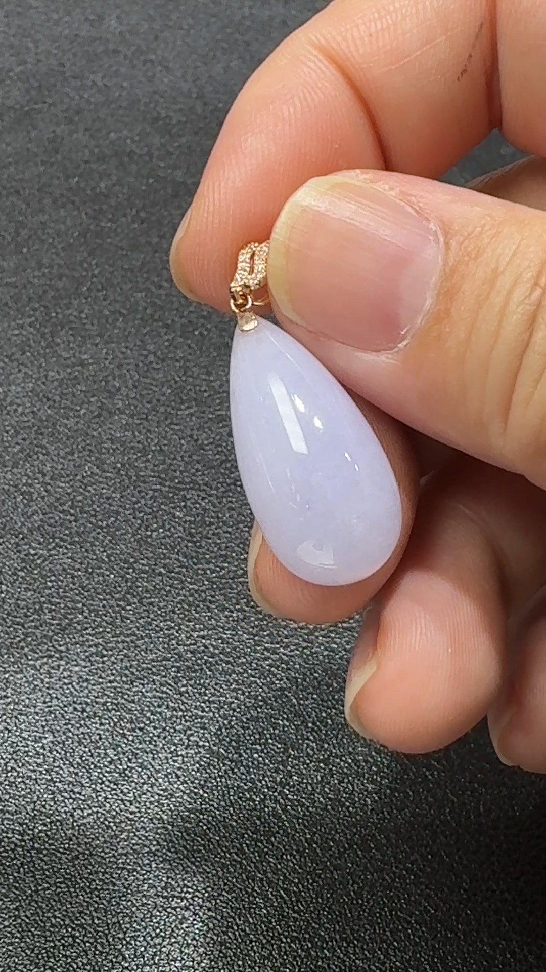 霧紫輕凝.18K翡翠水滴魅影吊墜 直播編號#337 3 霧紫輕凝.18K翡翠水滴魅影吊墜 直播編號#337 - Image 3