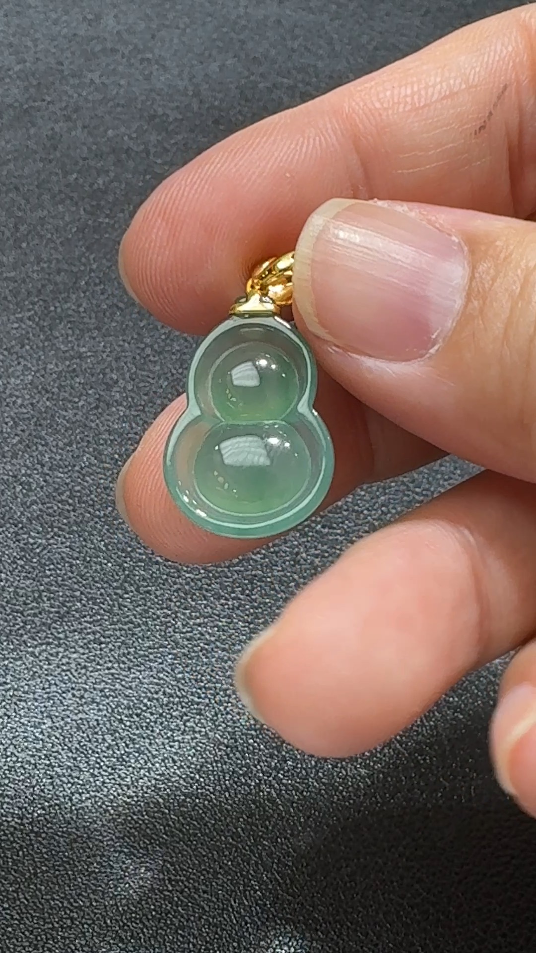 冰翠承福.葫蘆靈韻 翡翠吊墜 直播編號#339 5 冰翠承福.葫蘆靈韻 翡翠吊墜 直播編號#339 - Image 5