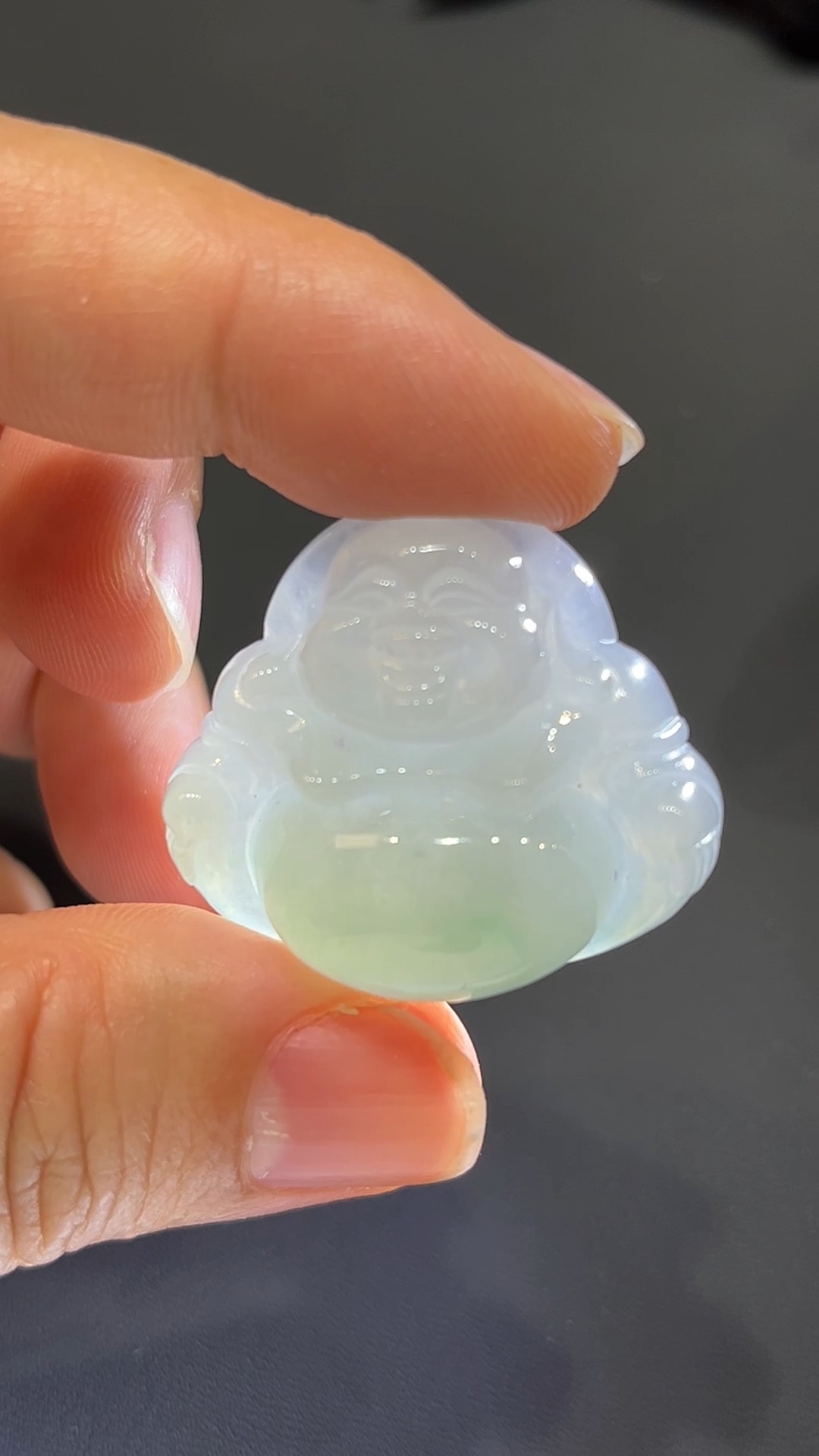 翡翠玉器精選 慈祥護佑・翡翠佛公吊墜 編號#364 4 翡翠玉器精選 慈祥護佑・翡翠佛公吊墜 編號#364 - Image 4