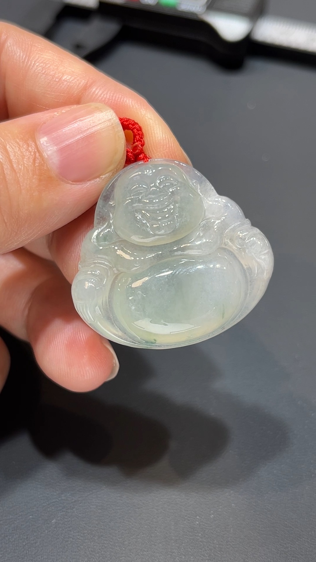 翡翠玉器精選 澤綿延・天然翡翠佛公 吊墜 編號#365 2 翡翠玉器精選 澤綿延・天然翡翠佛公 吊墜 編號#365 - Image 2