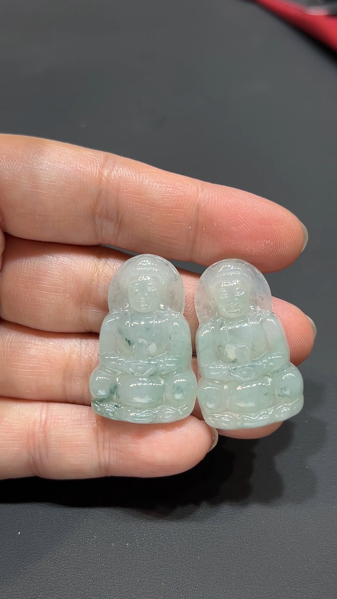 🌿 雙慈守護・#375/#376飄綠花翡翠小觀音吊墜對件 3 🌿 雙慈守護・#375/#376飄綠花翡翠小觀音吊墜對件 - Image 3
