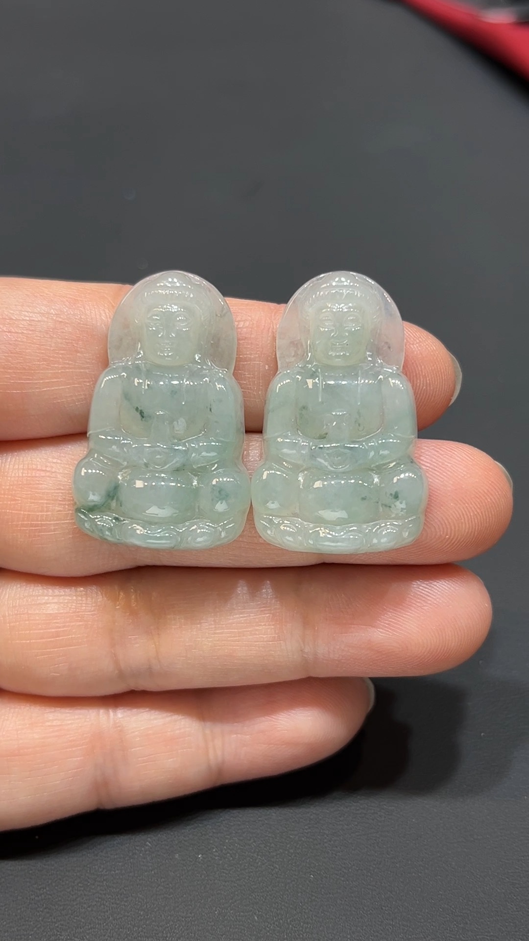 🌿 雙慈守護・#375/#376飄綠花翡翠小觀音吊墜對件 1 🌿 雙慈守護・#375/#376飄綠花翡翠小觀音吊墜對件