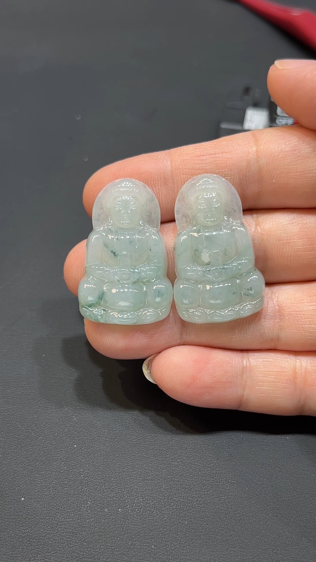 🌿 雙慈守護・#375/#376飄綠花翡翠小觀音吊墜對件 5 🌿 雙慈守護・#375/#376飄綠花翡翠小觀音吊墜對件 - Image 5