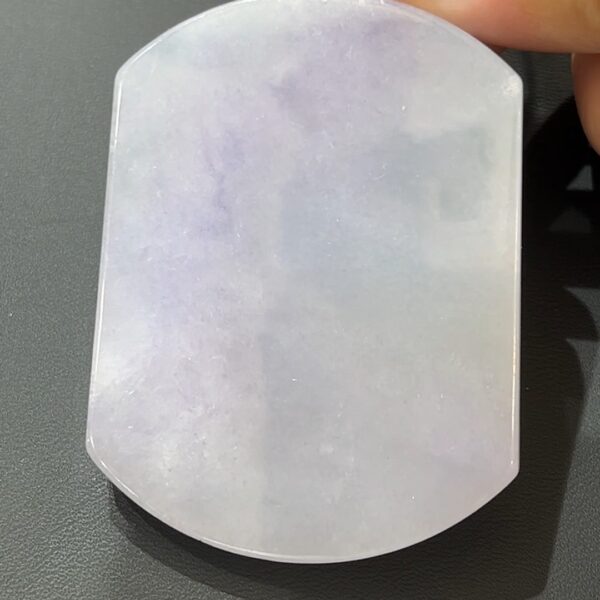 典雅靜謐.淺紫翡翠無事牌 編號382