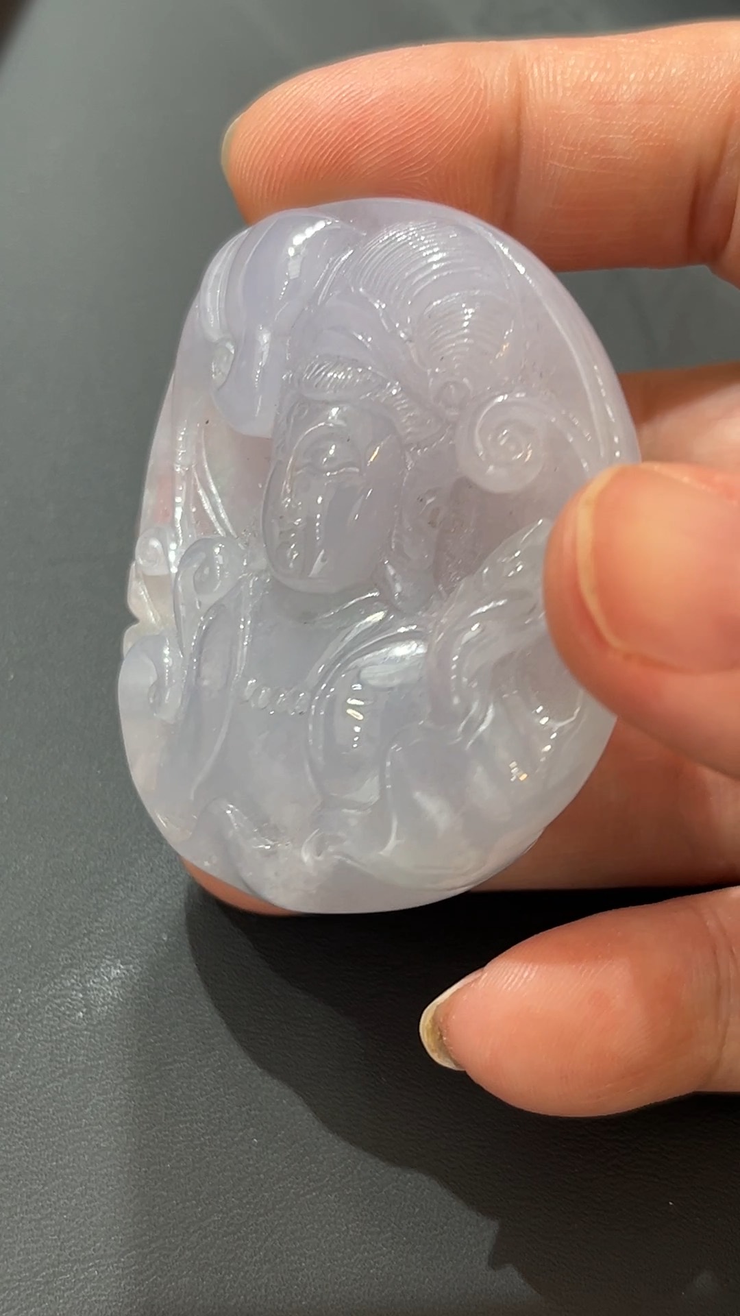 翡翠玉器精選 靈韻慈容.上半身翡翠觀音 編號383 6 翡翠玉器精選 靈韻慈容.上半身翡翠觀音 編號383 - Image 6