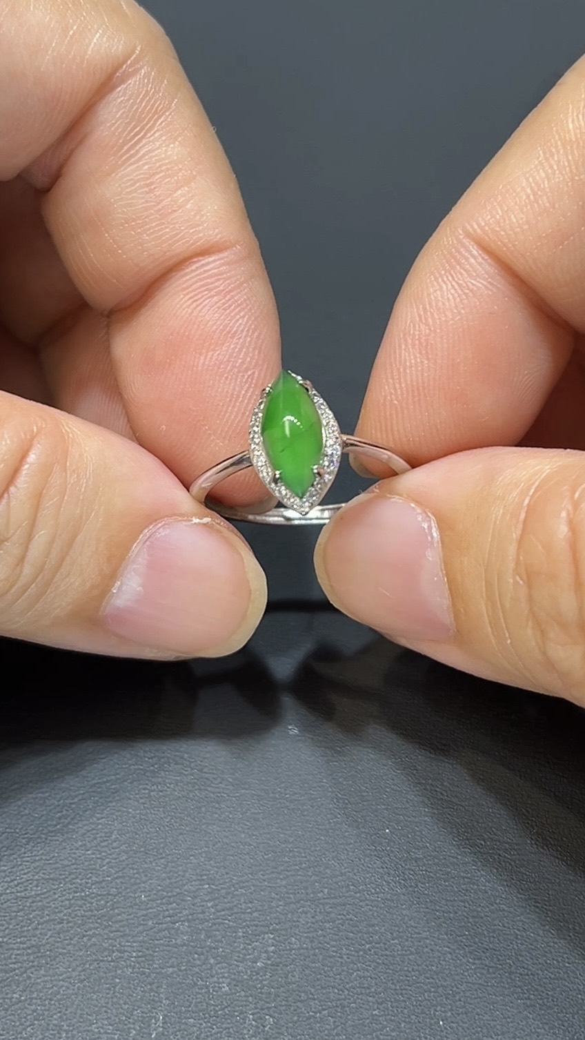 翡翠玉器精選# 390 陽綠之眼.平價雅選 翡翠戒指 6 翡翠玉器精選# 390 陽綠之眼.平價雅選 翡翠戒指 - Image 6