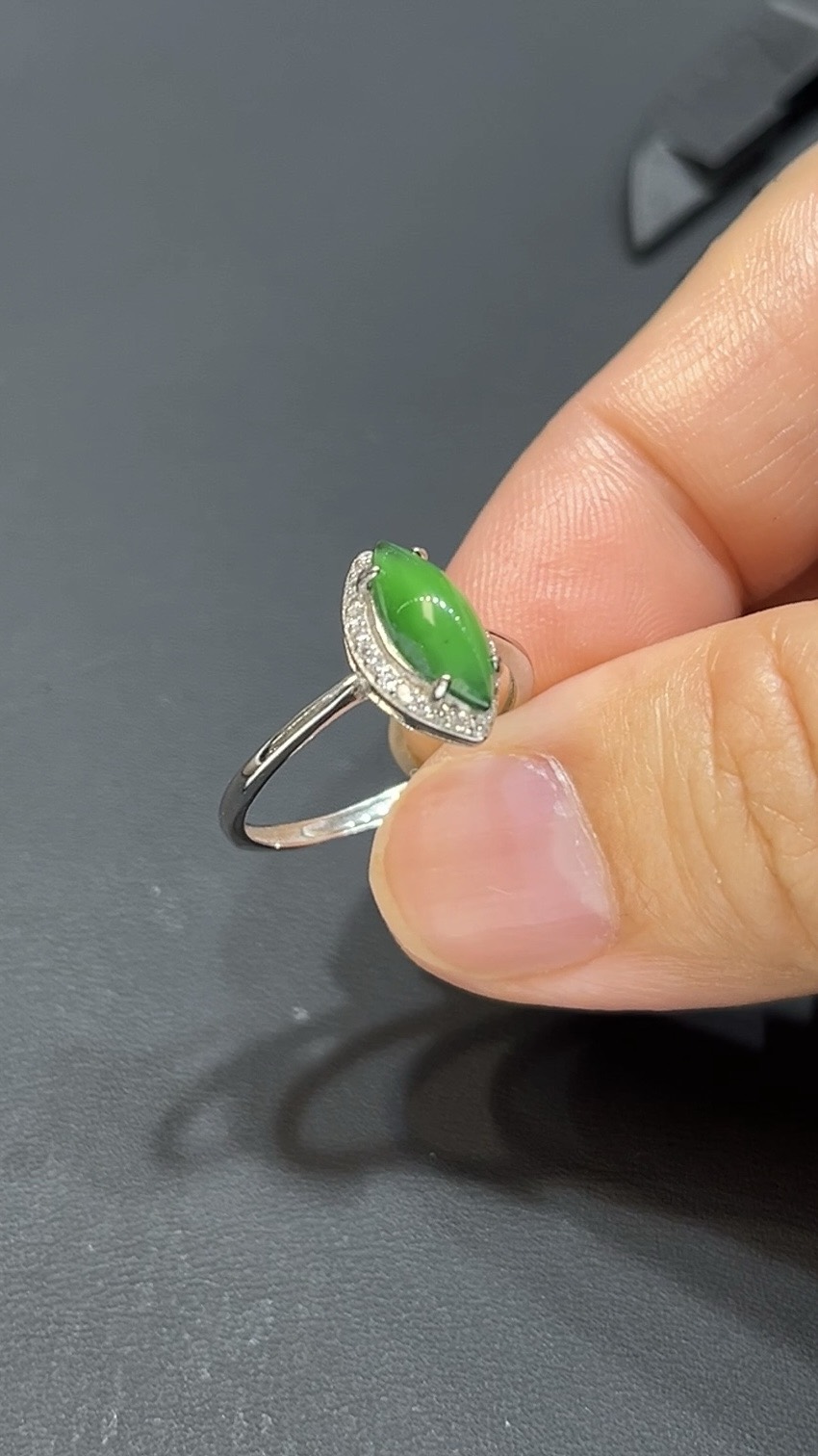 翡翠玉器精選# 390 陽綠之眼.平價雅選 翡翠戒指 8 翡翠玉器精選# 390 陽綠之眼.平價雅選 翡翠戒指 - Image 8