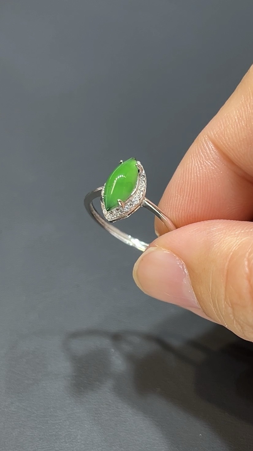 翡翠玉器精選# 390 陽綠之眼.平價雅選 翡翠戒指 2 翡翠玉器精選# 390 陽綠之眼.平價雅選 翡翠戒指 - Image 2