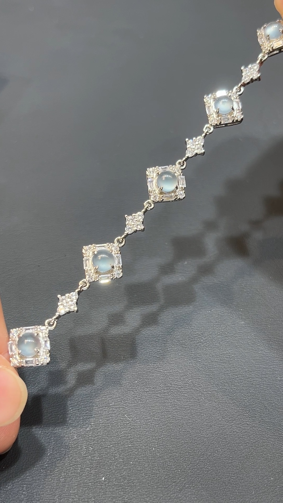 翡翠玉器精選 #396 翡翠蛋面手鏈925鑲嵌系列 2 翡翠玉器精選 #396 翡翠蛋面手鏈925鑲嵌系列 - Image 2