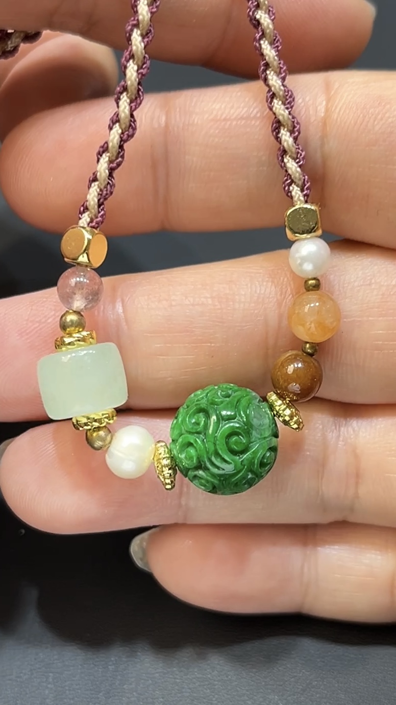 翡翠玉器精選 民族風翡翠回紋珠頸繩 編號#409 2 翡翠玉器精選 民族風翡翠回紋珠頸繩 編號#409 - Image 2