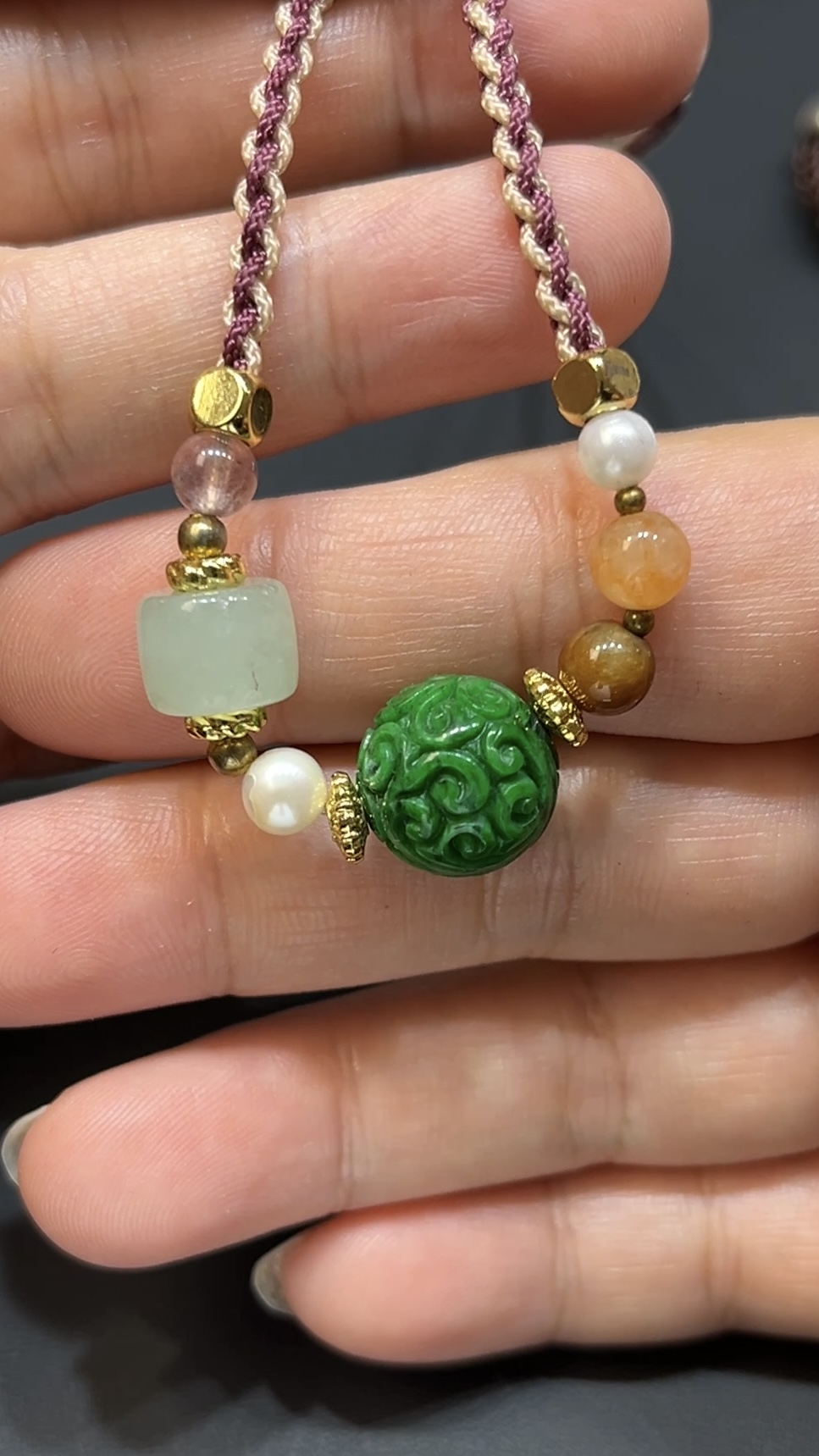 翡翠玉器精選 民族風翡翠回紋珠頸繩 編號#409 6 翡翠玉器精選 民族風翡翠回紋珠頸繩 編號#409 - Image 6