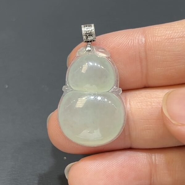 翡翠玉器精選 編號#410 翡翠葫蘆吊墜・福祿連綿之選