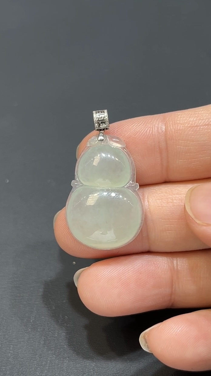 翡翠玉器精選 編號#410 翡翠葫蘆吊墜・福祿連綿之選 1 翡翠玉器精選 編號#410 翡翠葫蘆吊墜・福祿連綿之選