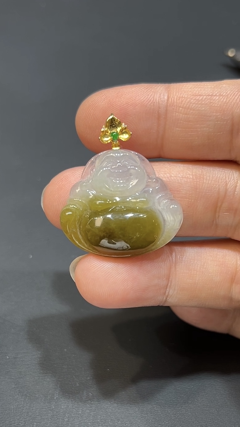 翡翠玉器精選 福慧自在・黃翡翠佛公配18K金扣 編號# 418 6 翡翠玉器精選 福慧自在・黃翡翠佛公配18K金扣 編號# 418 - Image 6