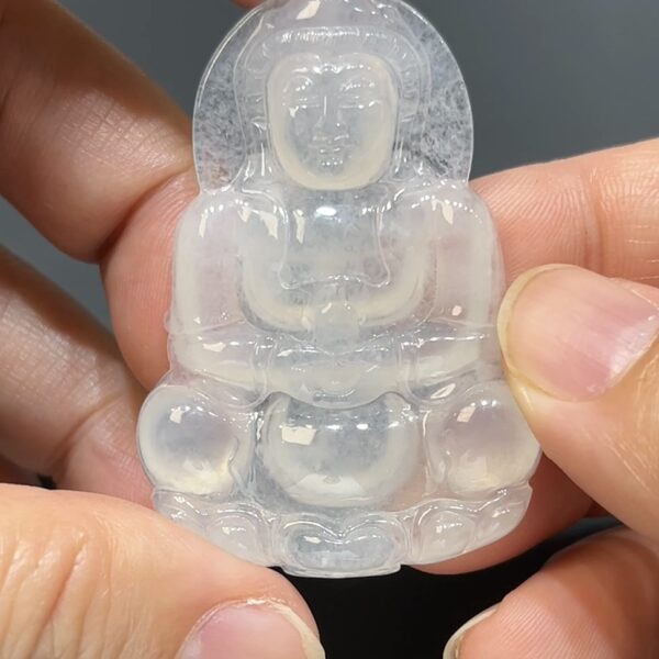 翡翠玉器精選 潔白守護・翡翠觀音玉吊墜 編號# 422