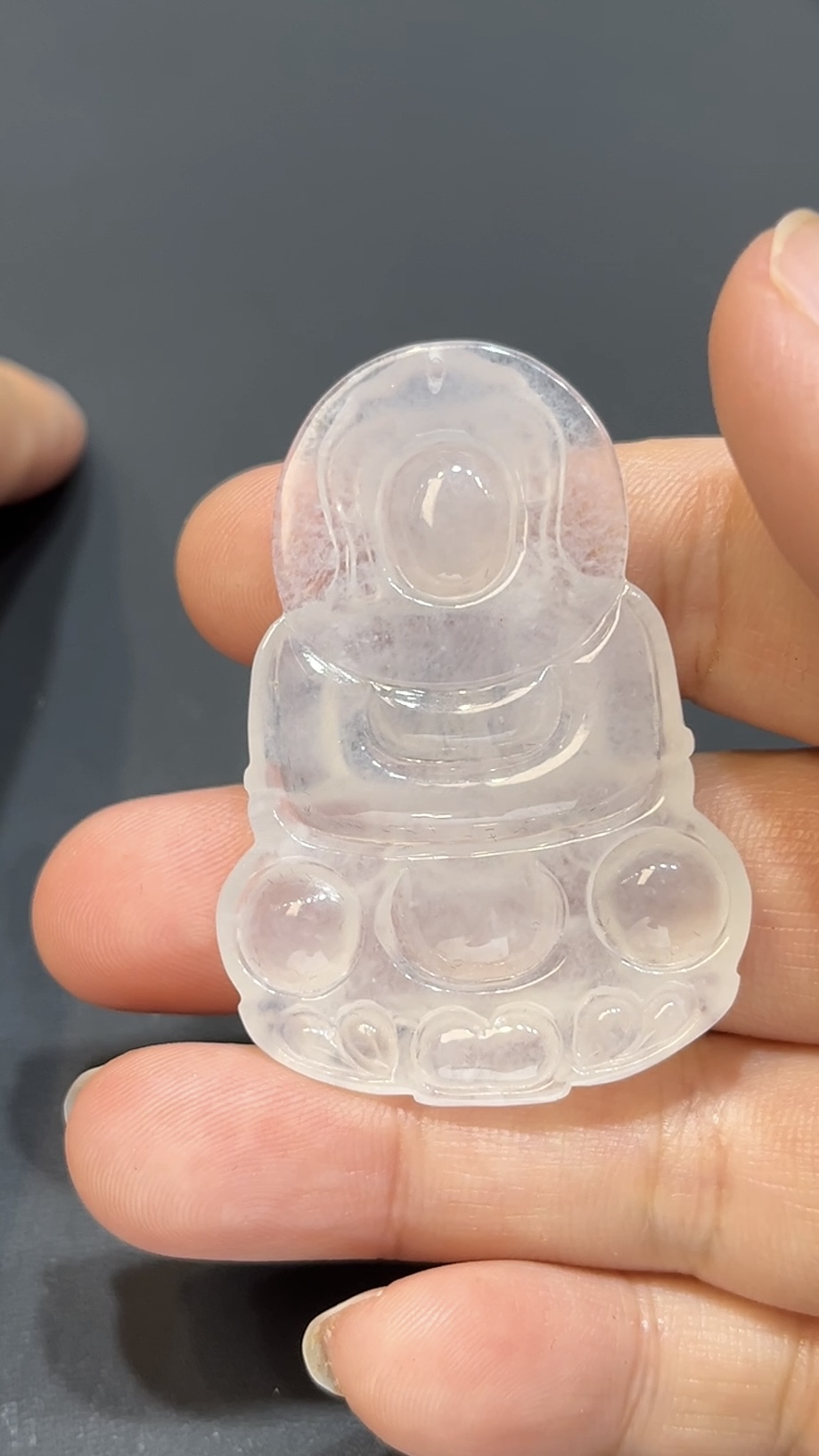 翡翠玉器精選 潔白守護・翡翠觀音玉吊墜 編號# 422 4 翡翠玉器精選 潔白守護・翡翠觀音玉吊墜 編號# 422 - Image 4