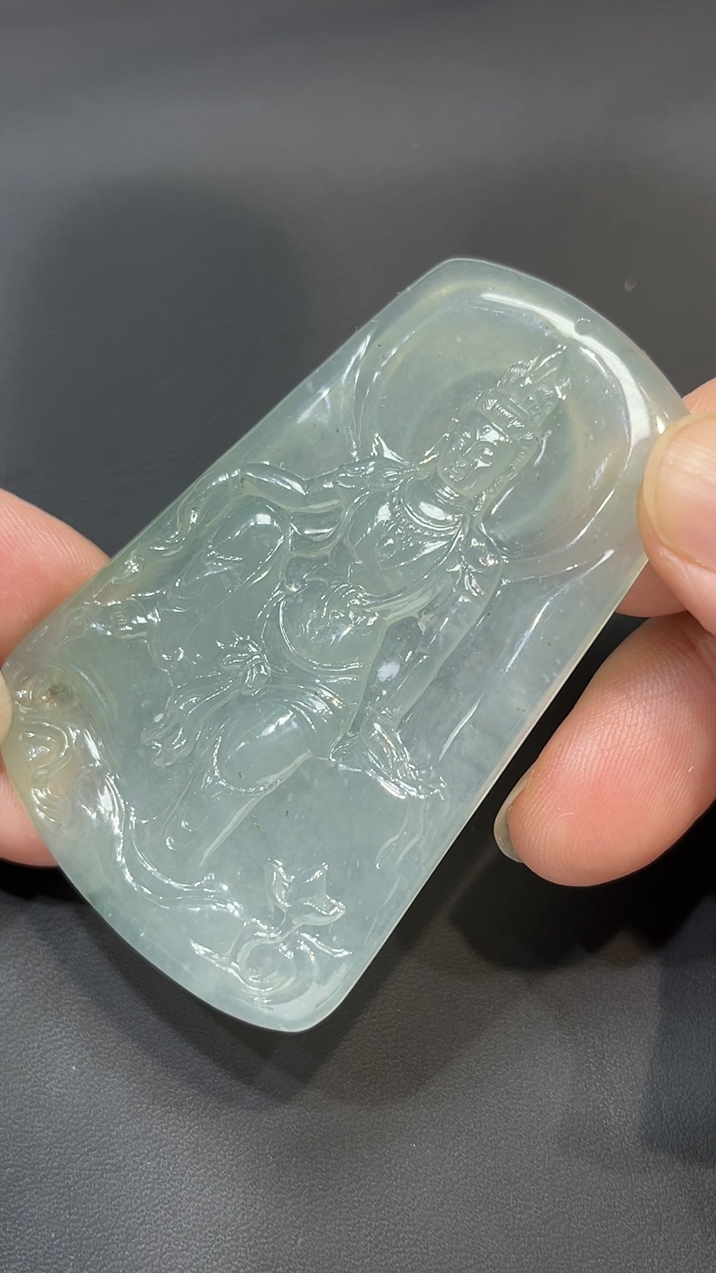 翡翠玉器精選 冰韻自在・高品質冰透翡翠自在觀音薩牌 編號#426 4 翡翠玉器精選 冰韻自在・高品質冰透翡翠自在觀音薩牌 編號#426 - Image 4