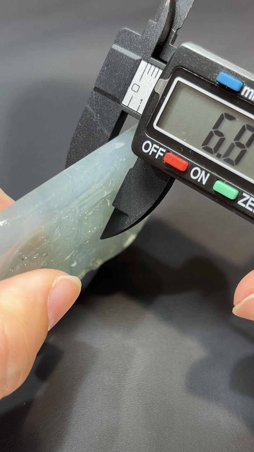 翡翠玉器精選 冰韻自在・高品質冰透翡翠自在觀音薩牌 編號#426 9 翡翠玉器精選 冰韻自在・高品質冰透翡翠自在觀音薩牌 編號#426 - Image 9