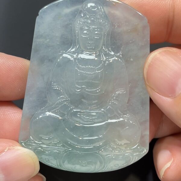 翡翠玉器精選 靜蓮法境・高品質方形翡翠觀音牌 編號# 429