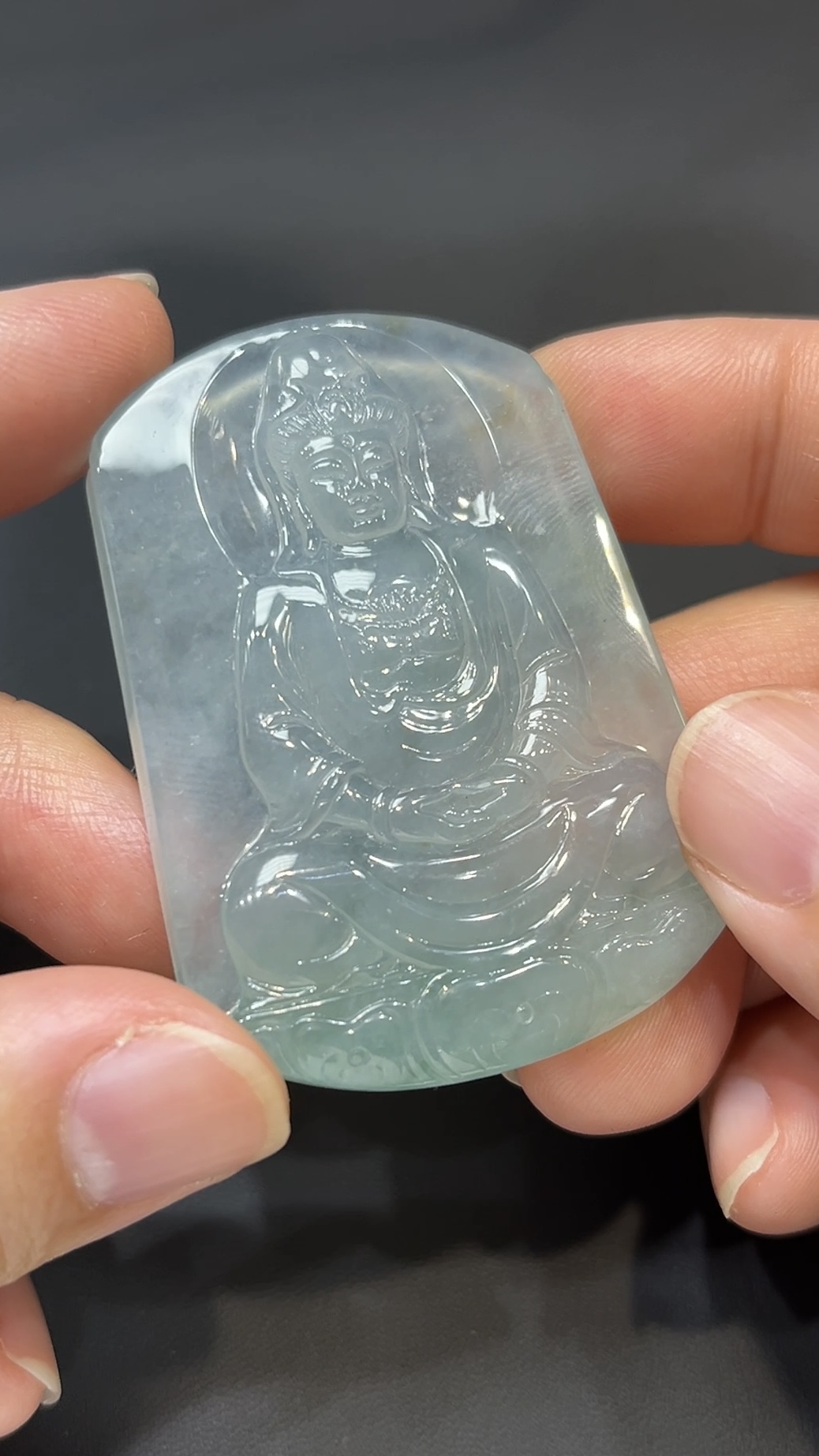 翡翠玉器精選 靜蓮法境・高品質方形翡翠觀音牌 編號# 429 4 翡翠玉器精選 靜蓮法境・高品質方形翡翠觀音牌 編號# 429 - Image 4