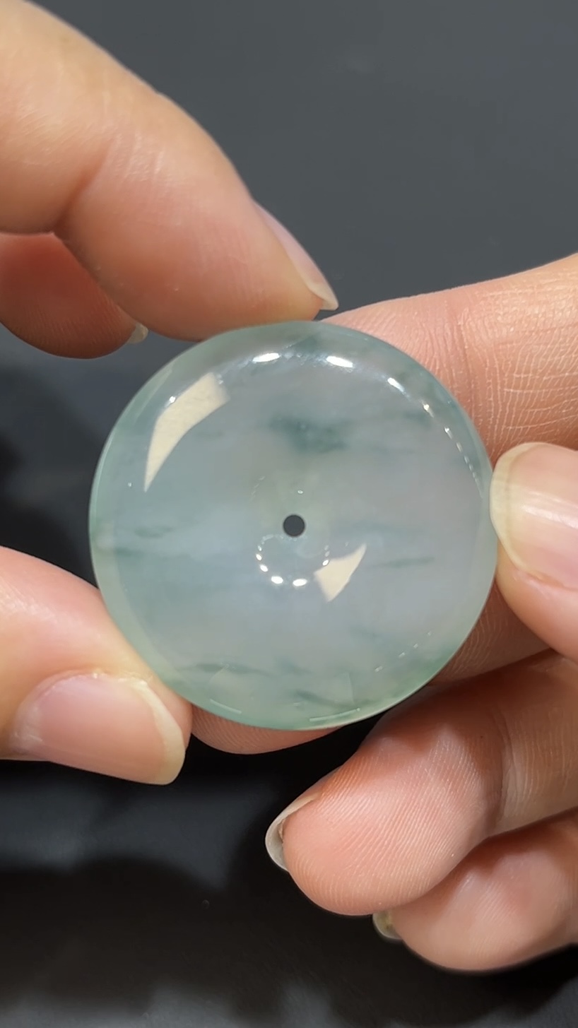 翡翠玉器精選 翠映祥光・飄綠花高品質翡翠平安扣 玉吊墜 編號 #436 6 翡翠玉器精選 翠映祥光・飄綠花高品質翡翠平安扣 玉吊墜 編號 #436 - Image 6