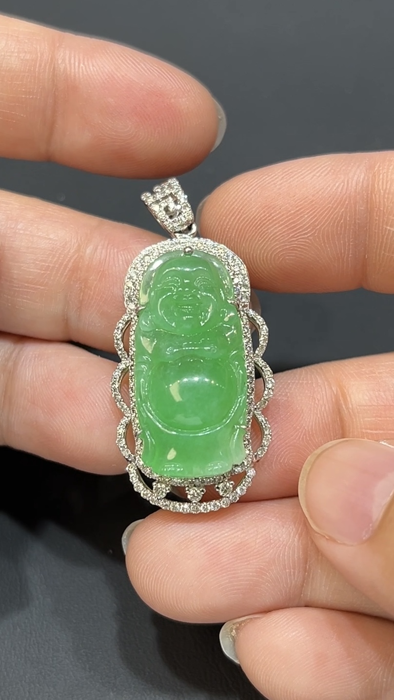 翡翠玉器精選 瑞光護佑・色種兼備翡翠站佛吊墜配18K白金鑽石 玉吊墜(編號437) 7 翡翠玉器精選 瑞光護佑・色種兼備翡翠站佛吊墜配18K白金鑽石 玉吊墜(編號437) - Image 7