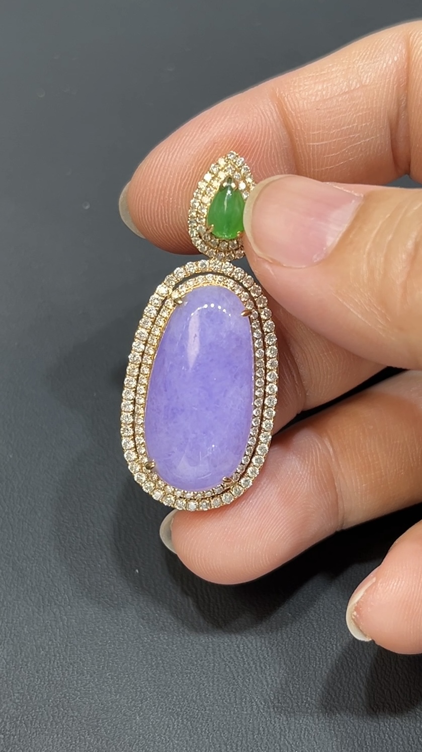 翡翠玉器精選 *春彩凝華・桃紅春紫翡翠素面吊墜鑲18K白金鑽石(編號438) 5 翡翠玉器精選 *春彩凝華・桃紅春紫翡翠素面吊墜鑲18K白金鑽石(編號438) - Image 5