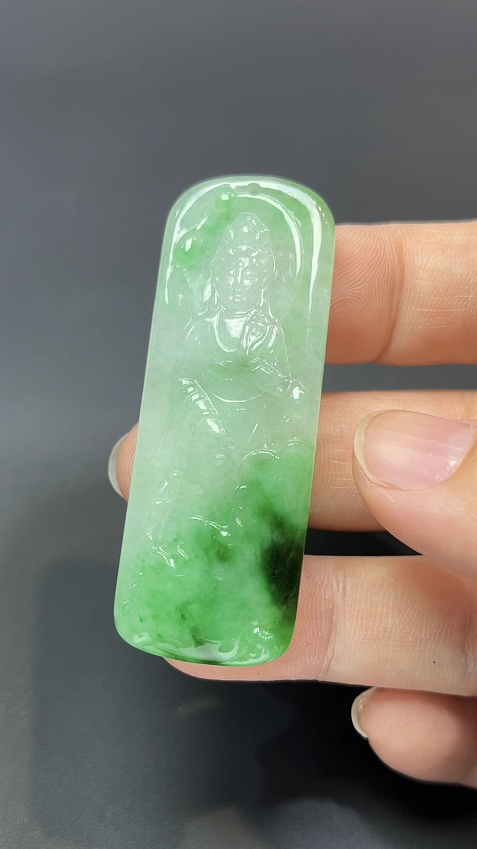 翡翠玉器精選 翠韻慈容・陽綠翡翠站觀音吊墜 編號#442 6 翡翠玉器精選 翠韻慈容・陽綠翡翠站觀音吊墜 編號#442 - Image 6