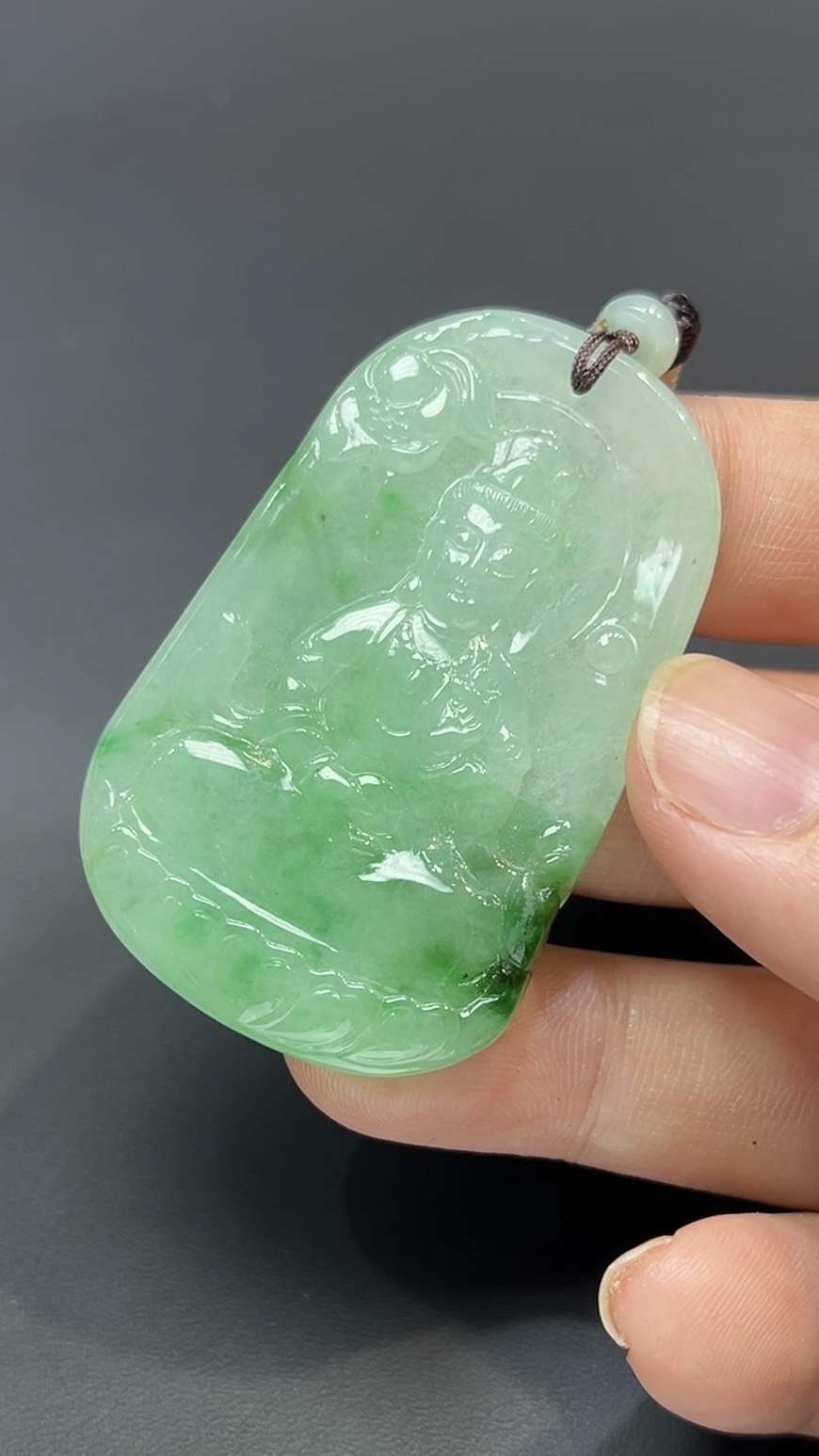 翡翠玉器精選 福慧雙全・陽綠翡翠觀音吊墜#編號444 2 翡翠玉器精選 福慧雙全・陽綠翡翠觀音吊墜#編號444 - Image 2