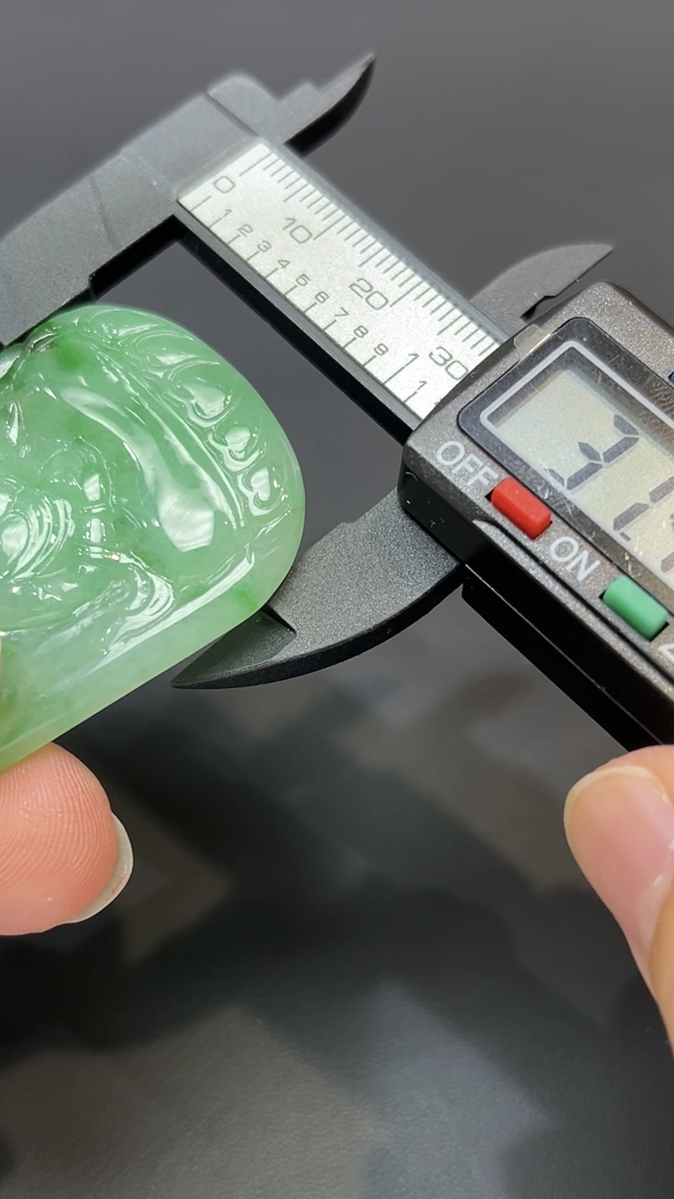 翡翠玉器精選 福慧雙全・陽綠翡翠觀音吊墜#編號444 6 翡翠玉器精選 福慧雙全・陽綠翡翠觀音吊墜#編號444 - Image 6