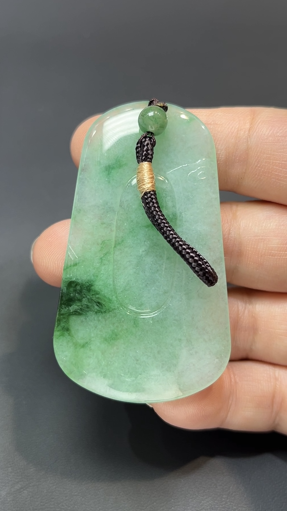 翡翠玉器精選 蓮影回望・綠翡翠合十觀音吊墜#編號445 6 翡翠玉器精選 蓮影回望・綠翡翠合十觀音吊墜#編號445 - Image 6