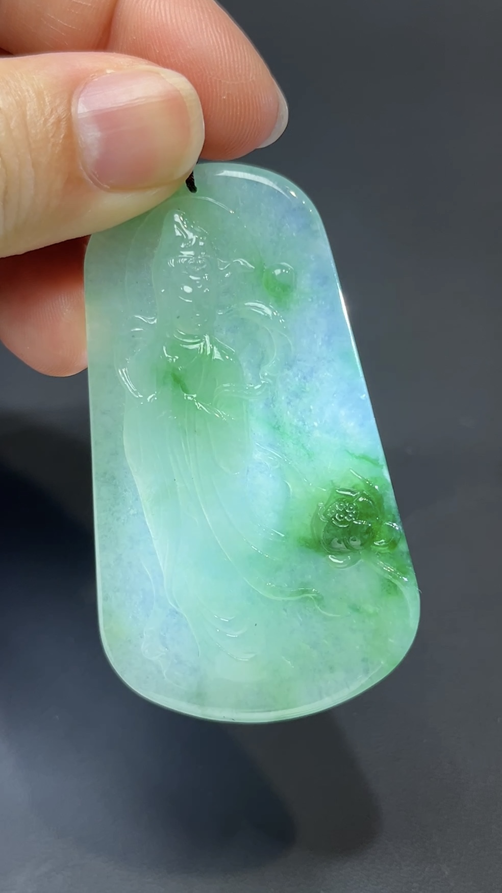 翡翠玉器精選 蓮影回望・綠翡翠合十觀音吊墜#編號445 8 翡翠玉器精選 蓮影回望・綠翡翠合十觀音吊墜#編號445 - Image 8