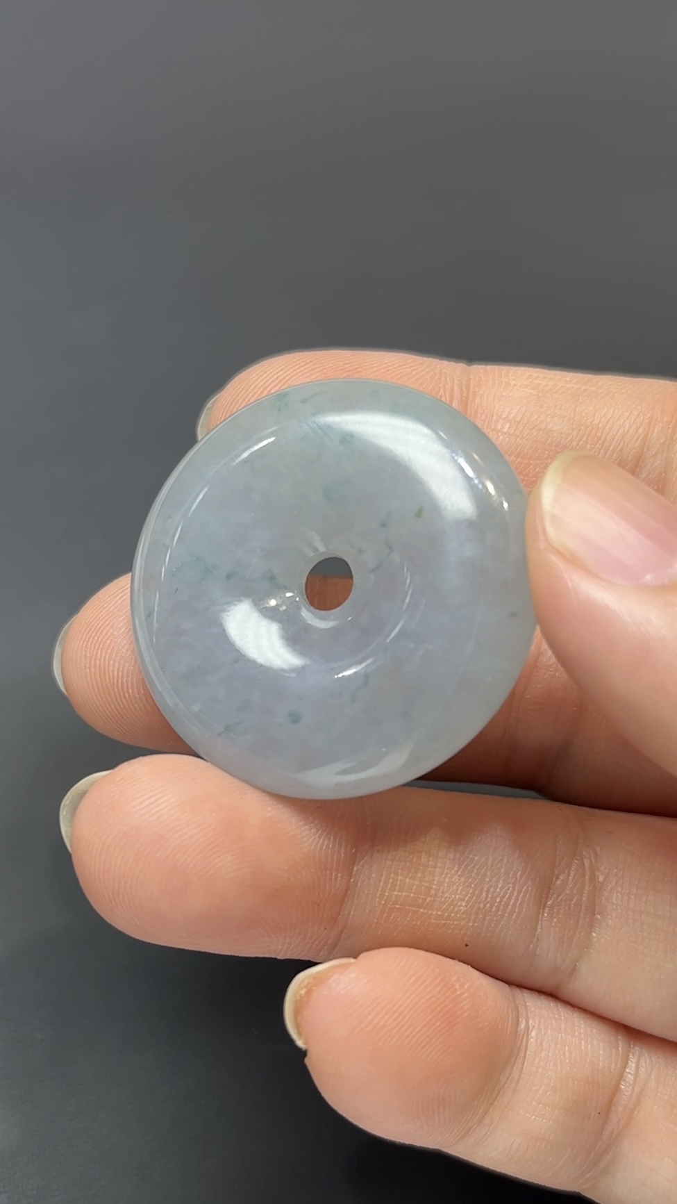 雪韻守心・天然飄綠花翡翠平安扣 #編號448 4 雪韻守心・天然飄綠花翡翠平安扣 #編號448 - Image 4