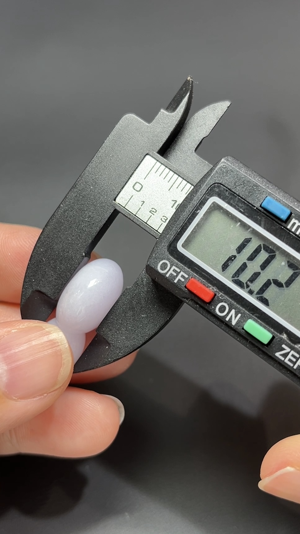 福運輕盈・紫羅蘭翡翠立體葫蘆吊墜 #編號451 7 福運輕盈・紫羅蘭翡翠立體葫蘆吊墜 #編號451 - Image 7